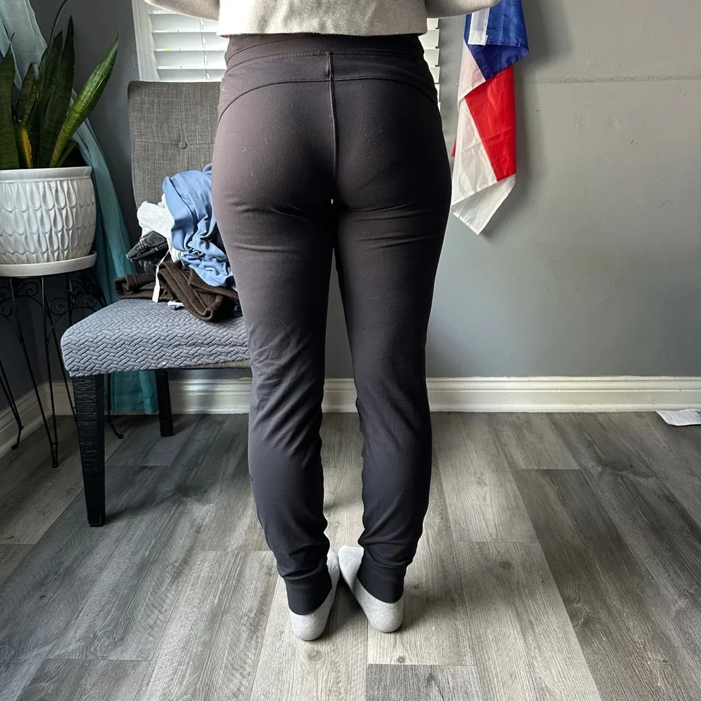 Lululemon Black Joggers Sweatpants‎ Drawstring Size 4 Soft Fleece